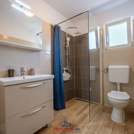Trinetta Comfortable 호텔 4*