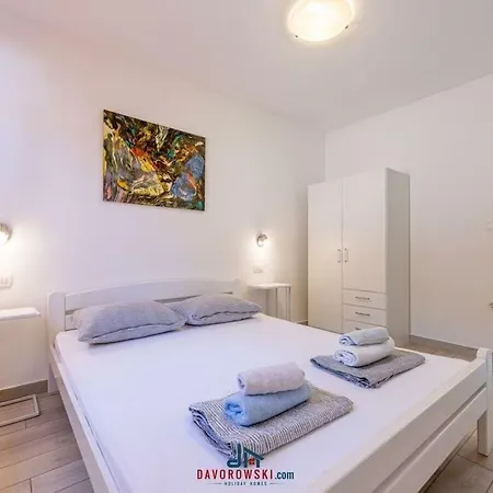 מלון Trinetta Comfortable פולה