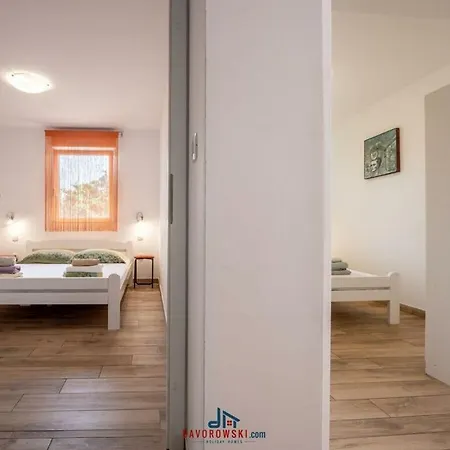 Trinetta Comfortable מלון פולה